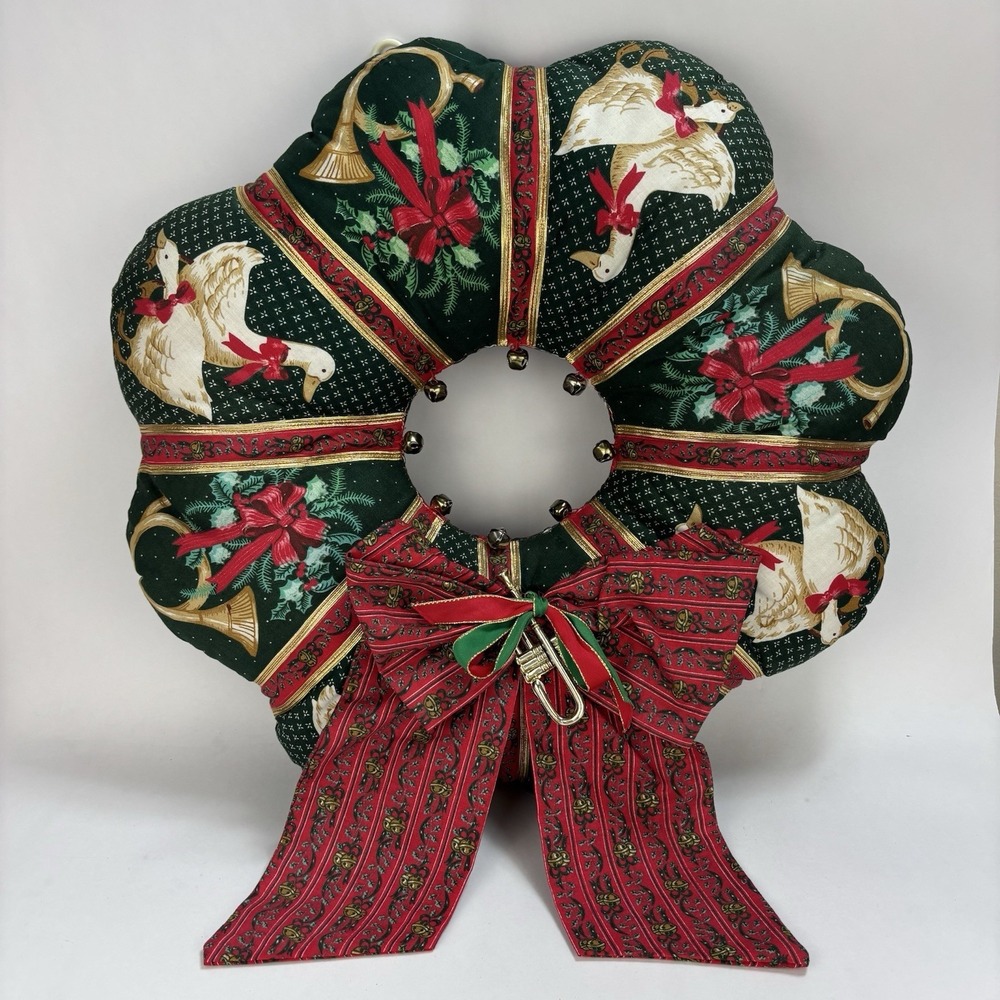 Vintage Handmade Quilted Christmas Wreath Geese Goose Holly Bells Decor Holiday